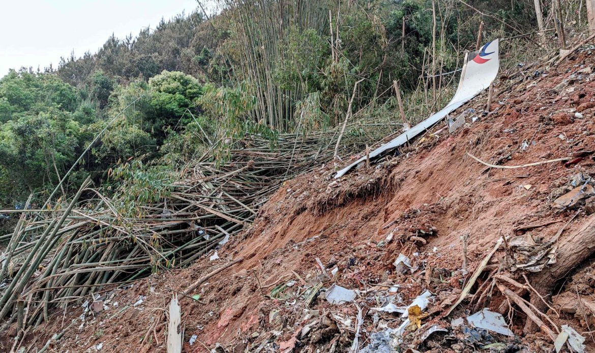 Investigación sugiere que B737 de China Eastern fue estrellado intencionalmente