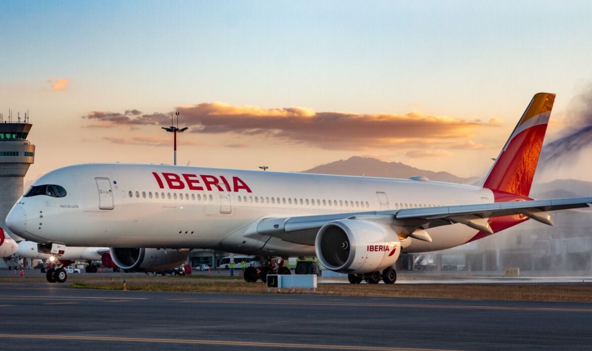 Iberia consigue reconocimientos por su servicio a bordo