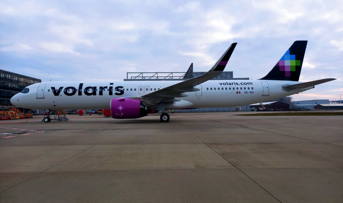 Volaris recibe sus aviones número 131 y 132