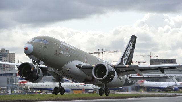 CS100 recibe certificación para aproximaciones pronunciadas