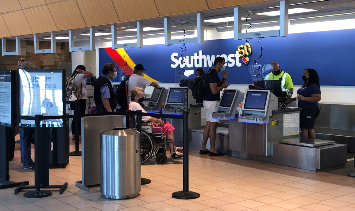 DOT considera que las cancelaciones continuas de Southwest son “inaceptables”